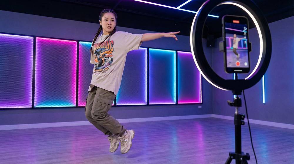 黄色仓库舞蹈视频